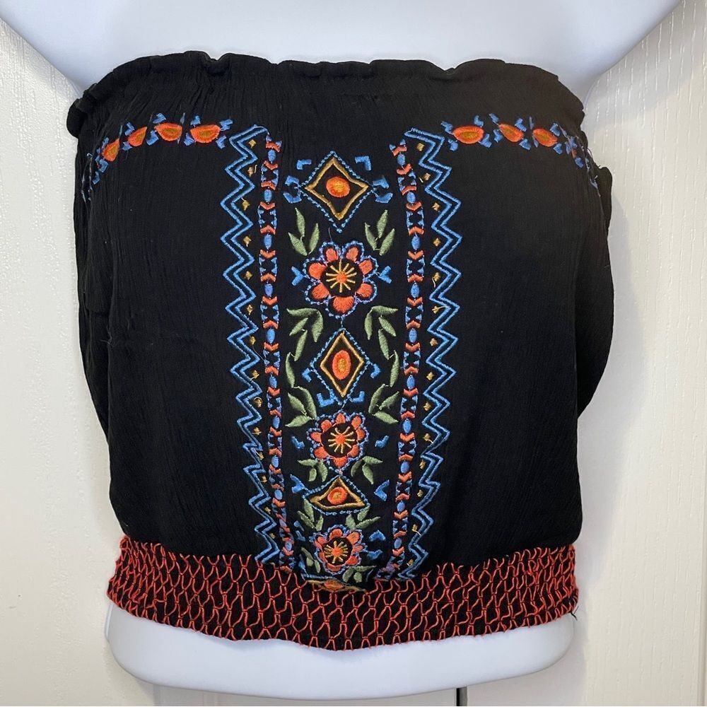 Eyeshadow Cropped Strapless Embroidered Top Elastic Waist Black Orange Blue Med